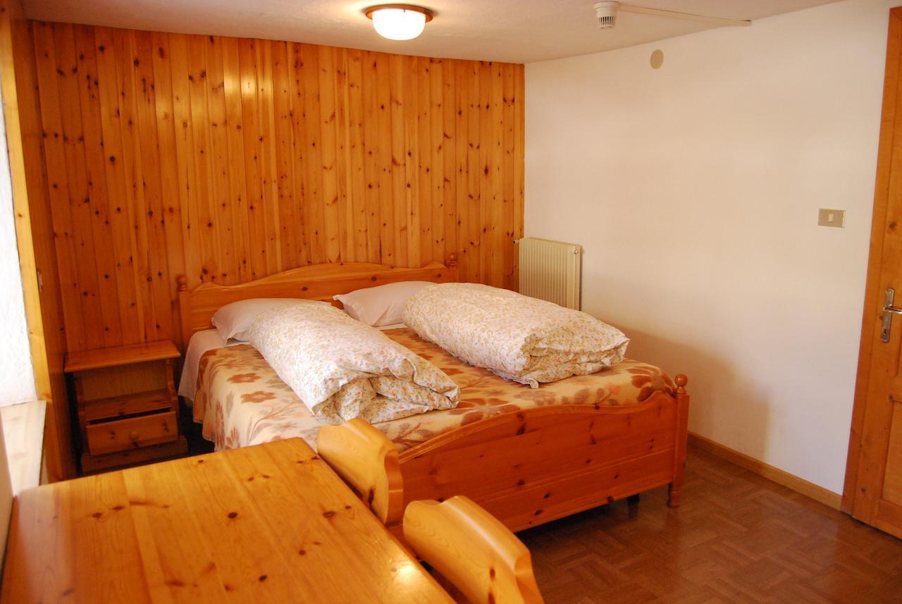 Rifugio Gardeccia Hutte Hotel Pozza di Fassa Cameră foto